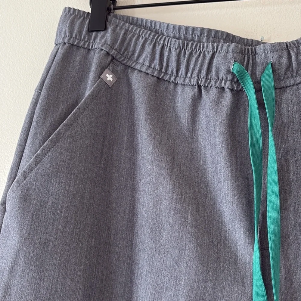 Figs Men’s Tansen Jogger Scrub Pants Grey Size‎ M/S Medium Short